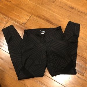 Old Navy Active 7/8 length pants